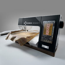 Charger l'image dans la galerie, PFAFF expression 715