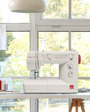 Charger l'image dans la galerie, elna eXplore 240S