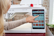 Charger l'image dans la galerie, Husqvarna Designer Ruby 90