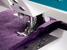 Charger l'image dans la galerie, PFAFF Ambition 620